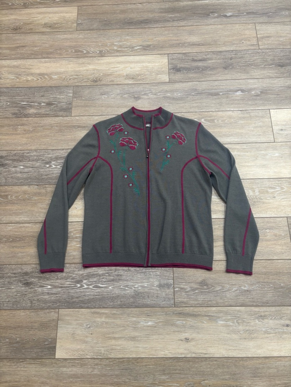 Cabela’s Jacket Sz L Merino Wool Blend Full Zip Floral Embroidered Scandinavian